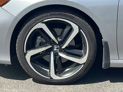 Used 2020 Honda Accord Sport image 9