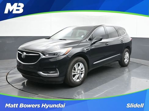 Used 2018 Buick Enclave Essence image 1