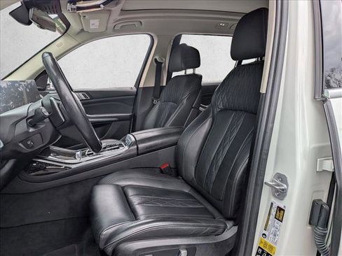 Used 2023 BMW X7 xDrive40i image 15