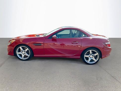 Used 2014 Mercedes-Benz SLK 250 image 7