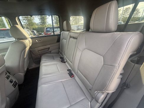 Used 2013 Honda Pilot Touring image 14