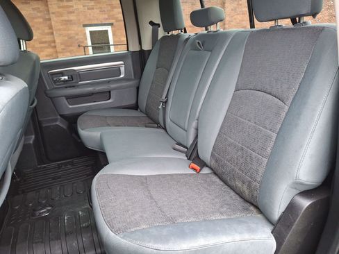 Used 2015 RAM 3500 SLT w/ Luxury Group image 18