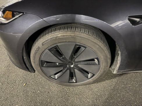 Used 2024 Tesla Model 3 Long Range image 9