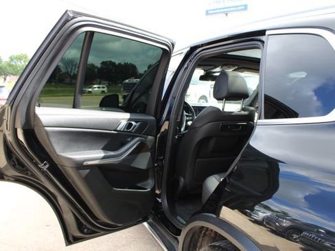 Used 2019 BMW X5 xDrive40i w/ Convenience Package AWD/4WD image 36