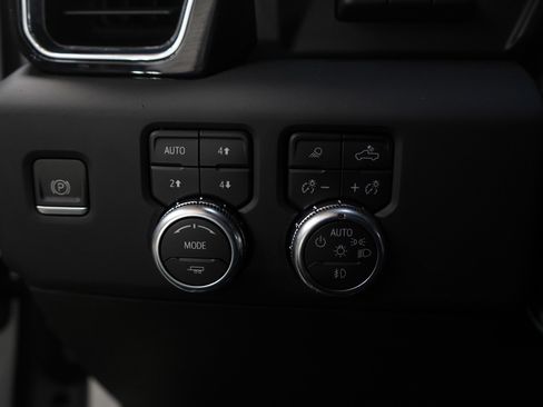 Used 2022 GMC Sierra 1500 Denali w/ Denali Reserve Package image 23