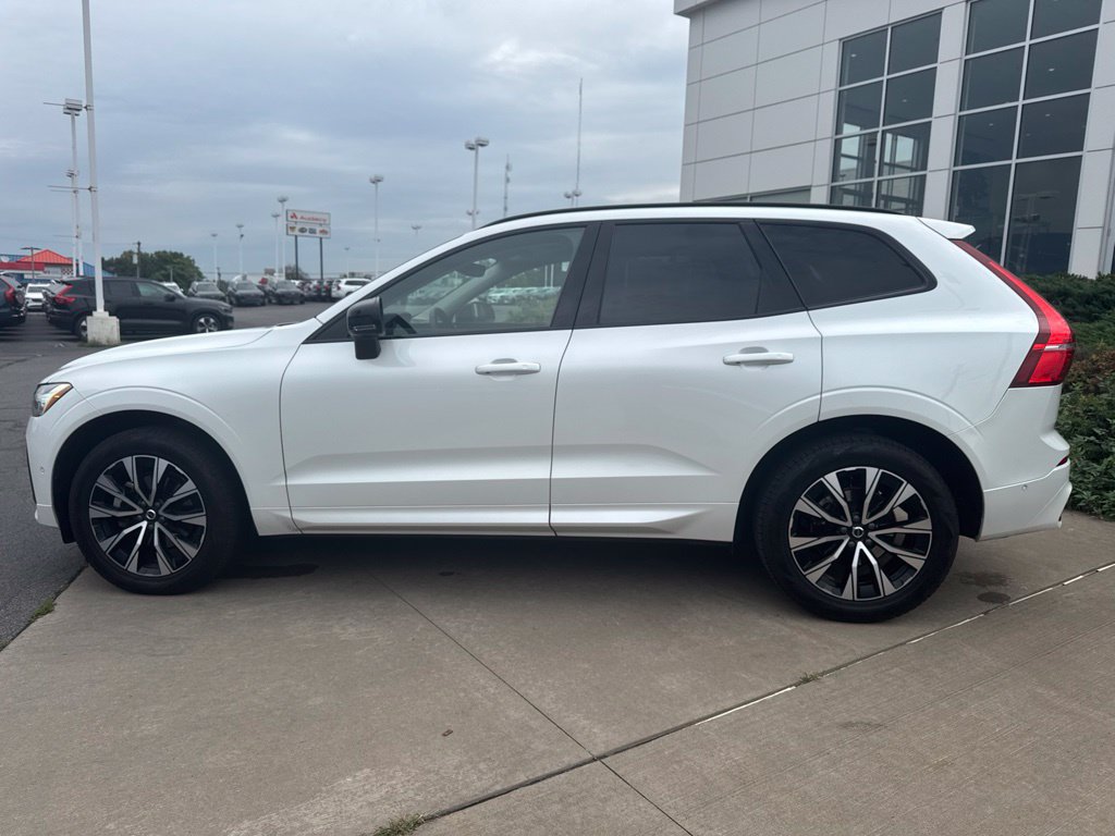 Used 2025 Volvo XC60 B5 Plus w/ Climate Package AWD/4WD image 8