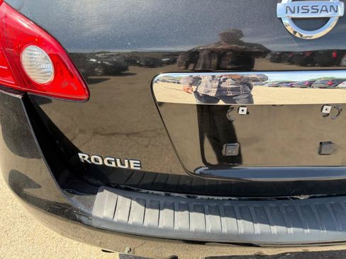 Used 2013 Nissan Rogue S w/ Special Edition Pkg AWD/4WD image 10