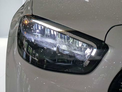 Used 2021 Mercedes-Benz E 350 Sedan image 9