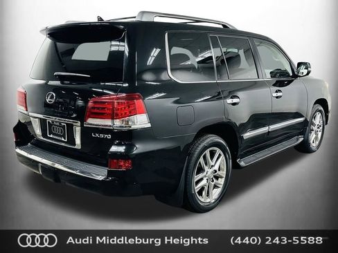 Used 2013 Lexus LX 570 4WD w/ Luxury Pkg w/Pre-crash image 7