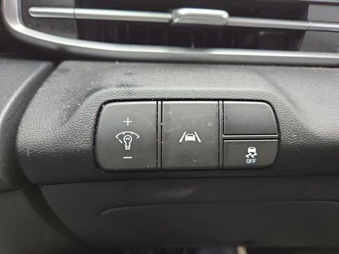 Used 2022 Hyundai Elantra SEL w/ Convenience Package image 19