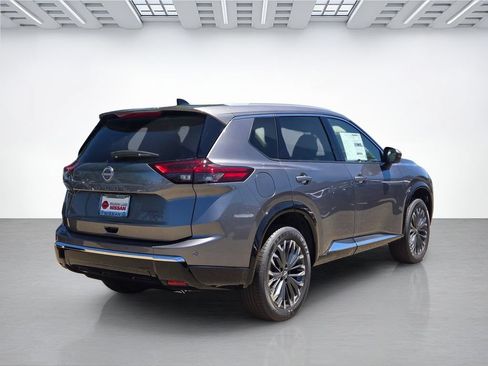 New 2026 Nissan Rogue Platinum AWD/4WD image 4