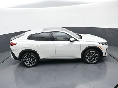 New 2026 BMW X2 xDrive28i w/ Technology Package AWD/4WD image 37