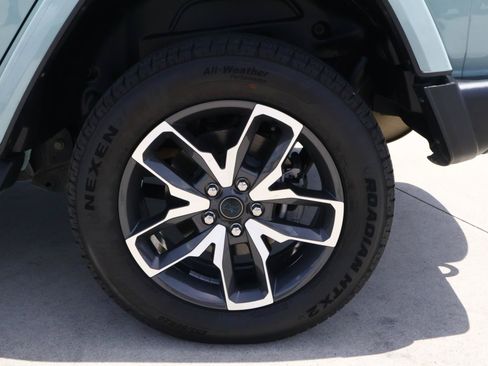 Used 2024 Jeep Wrangler Unlimited AWD/4WD image 8