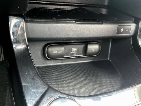 Used 2022 Kia Seltos SX w/ Sunroof Package AWD/4WD image 13