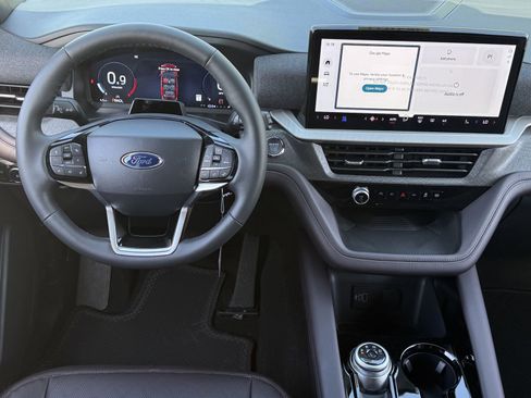 New 2026 Ford Explorer Platinum image 11