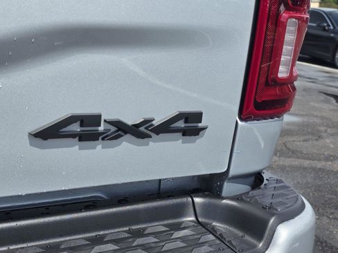 New 2026 RAM 2500 Big Horn AWD/4WD image 27