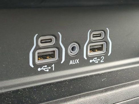 Used 2025 RAM 2500 Laramie image 22