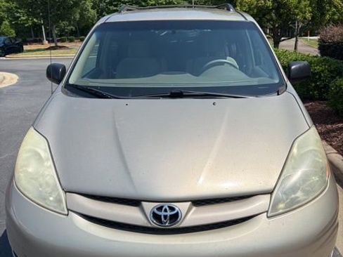 Used 2008 Toyota Sienna LE FWD image 1