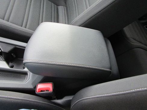 Used 2024 Volkswagen Tiguan S image 32