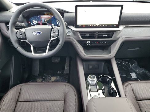 New 2026 Ford Explorer Platinum w/ LUX Leather Package image 23