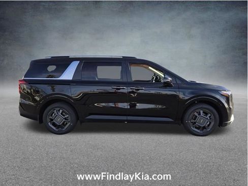 New 2026 Kia Carnival EX image 3