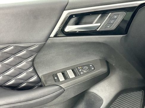 Used 2023 Mitsubishi Outlander SEL AWD/4WD image 23