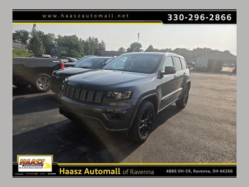 Used 2021 Jeep Grand Cherokee Laredo X AWD/4WD image 1