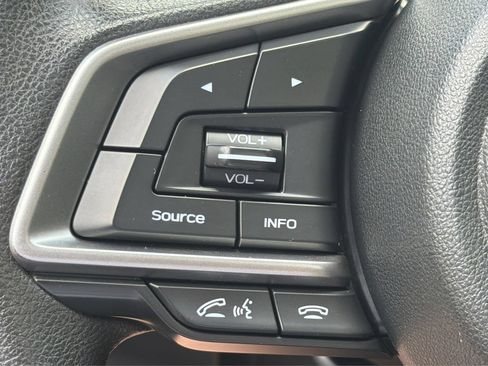 Used 2018 Subaru Impreza 2.0i Premium AWD/4WD image 31