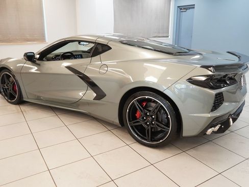 Used 2022 Chevrolet Corvette Stingray Preferred Cpe w/ Battery Protection Package RWD image 7