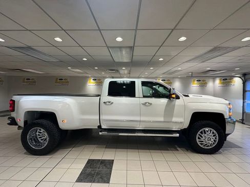 Used 2019 Chevrolet Silverado 3500 LTZ w/ Duramax Plus Package AWD/4WD image 3