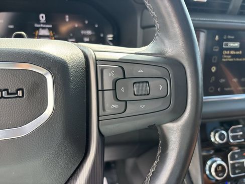 Used 2023 GMC Yukon XL Denali Ultimate AWD/4WD image 33