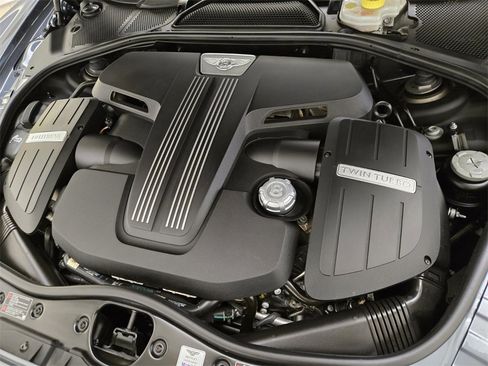 Used 2017 Bentley Continental GT image 29