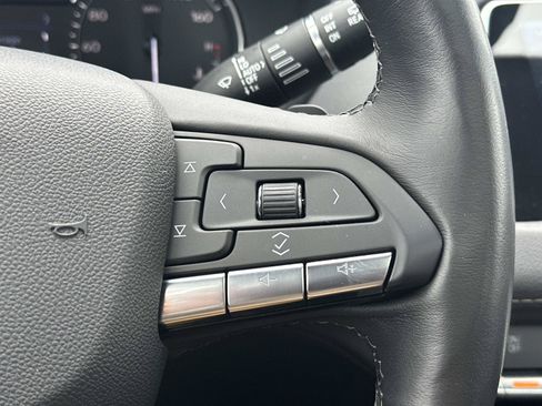 Certified 2023 Cadillac XT4 Premium Luxury w/ Cold Weather Package AWD/4WD image 23