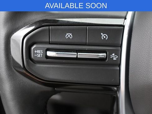 Used 2024 Chevrolet Colorado ZR2 w/ ZR2 Convenience Package III AWD/4WD image 16