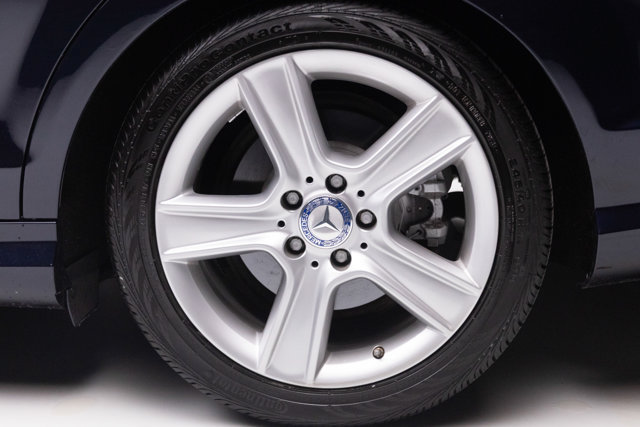 Used 2011 Mercedes-Benz C 300 4MATIC Sedan image 32