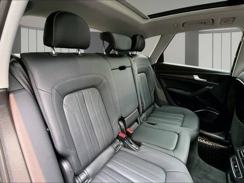 Used 2022 Audi Q5 2.0T Premium Plus w/ Premium Plus Package AWD/4WD image 25