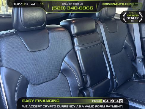 Used 2016 Jeep Cherokee Limited w/ Luxury Group FWD image 15
