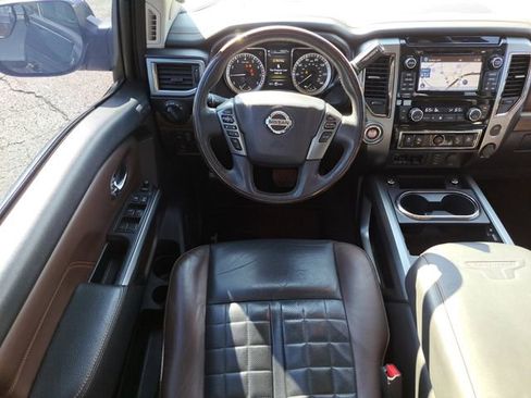 Used 2017 Nissan Titan Platinum Reserve image 9