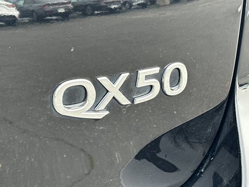 Used 2017 INFINITI QX50 w/ Premium Plus Package image 28