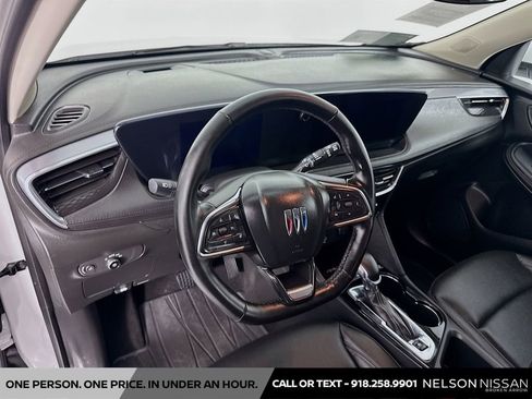Used 2015 Nissan Rogue SV AWD/4WD image 9