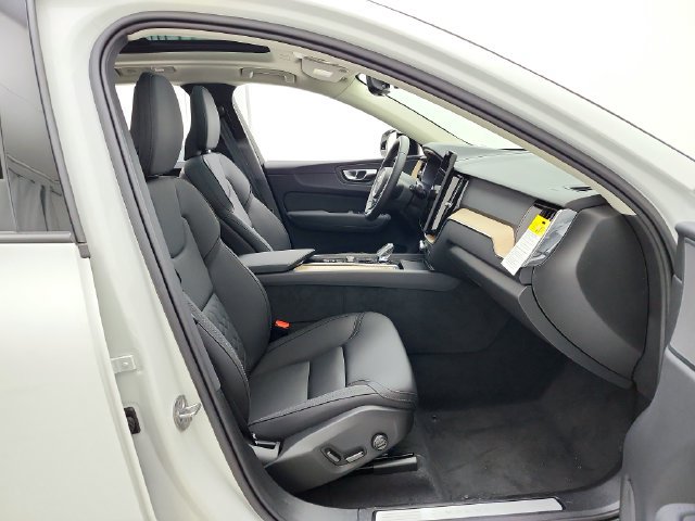 New 2026 Volvo XC60 T8 Plus w/ Climate Package AWD/4WD image 18