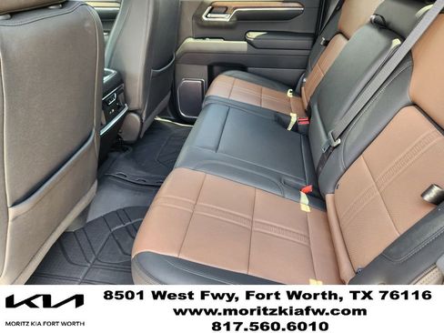 Used 2023 Chevrolet Silverado 1500 High Country w/ High Country Premium Package AWD/4WD image 29