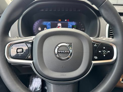 Used 2023 Volvo XC90 T8 Plus AWD/4WD image 28