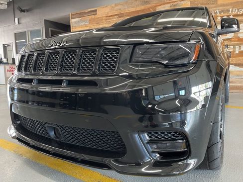 Used 2020 Jeep Grand Cherokee SRT AWD/4WD image 9
