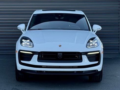 New 2026 Porsche Macan image 10