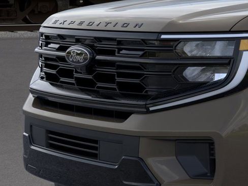 New 2026 Ford Expedition Max Platinum w/ Stealth Appearance Package image 18
