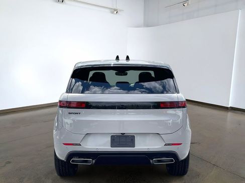 New 2026 Land Rover Range Rover Sport Dynamic SE AWD/4WD image 5