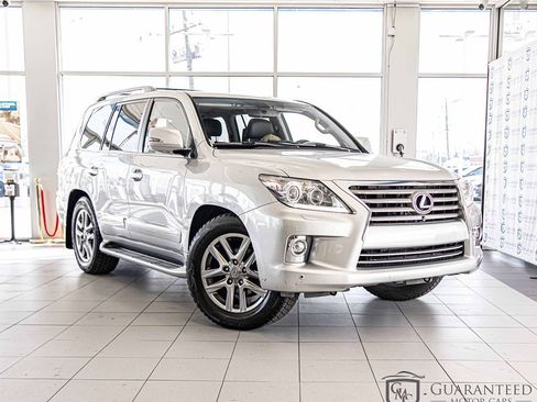 Used 2015 Lexus LX 570 4WD w/ Luxury Package image 5
