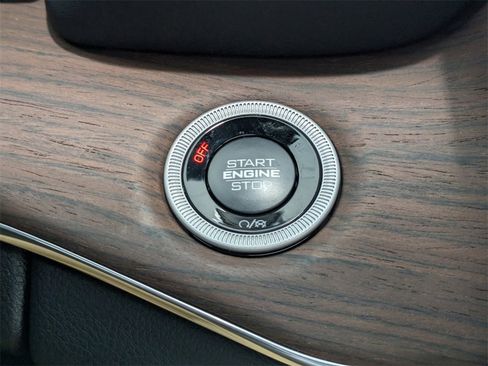 New 2025 Jeep Grand Cherokee L Summit w/ Advanced Protech Group IV image 26