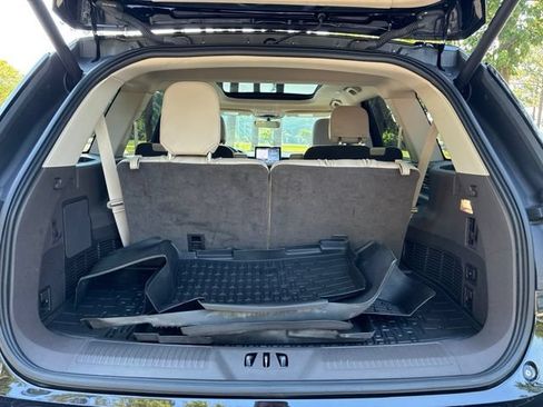 Certified 2024 Lincoln Aviator Reserve AWD/4WD image 17